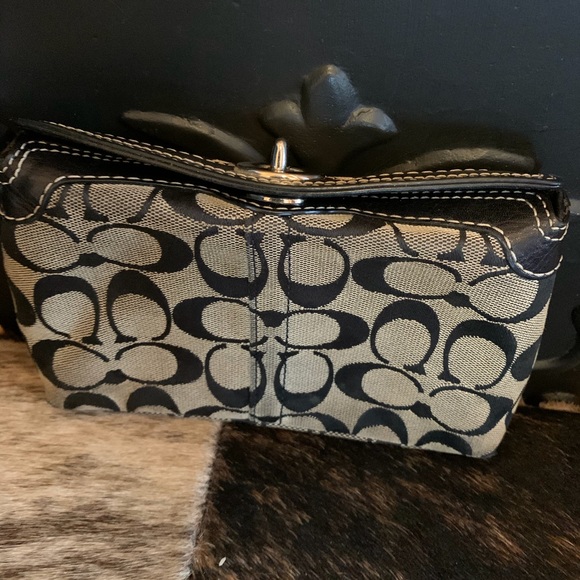 Coach Bundle - Picture 3 of 8